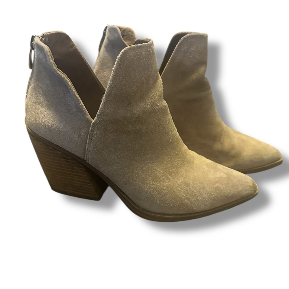 Steve Madden Suede Ankle Booties EUC
